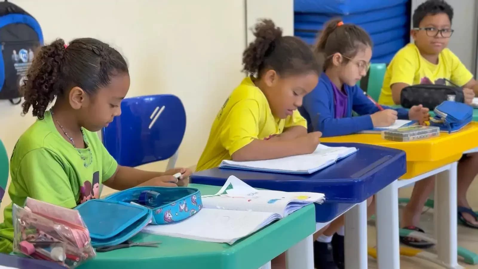 Crianças no Instituto Vovó Maria Nazareth